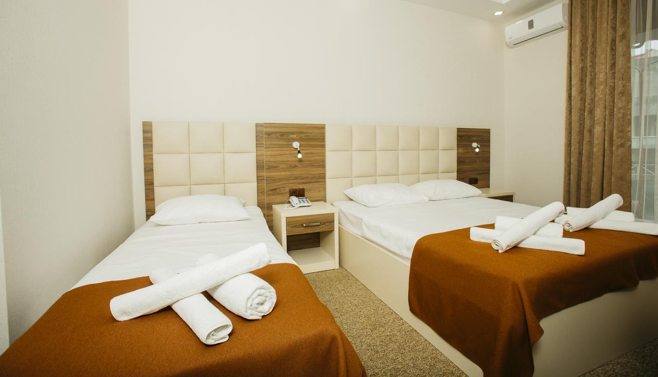 City Hotel Batumi Exterior foto